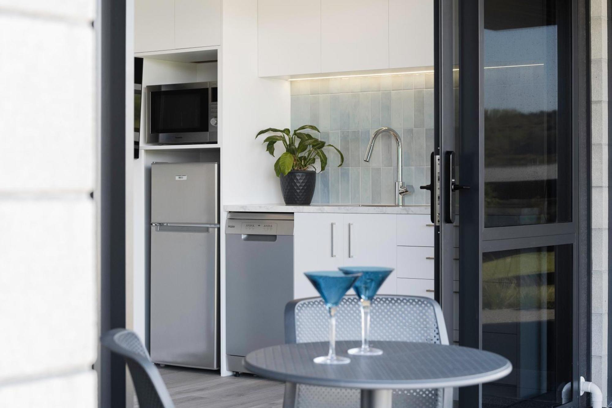 Pukehina Estuary Sunset Views Townhouse & Studio 외부 사진