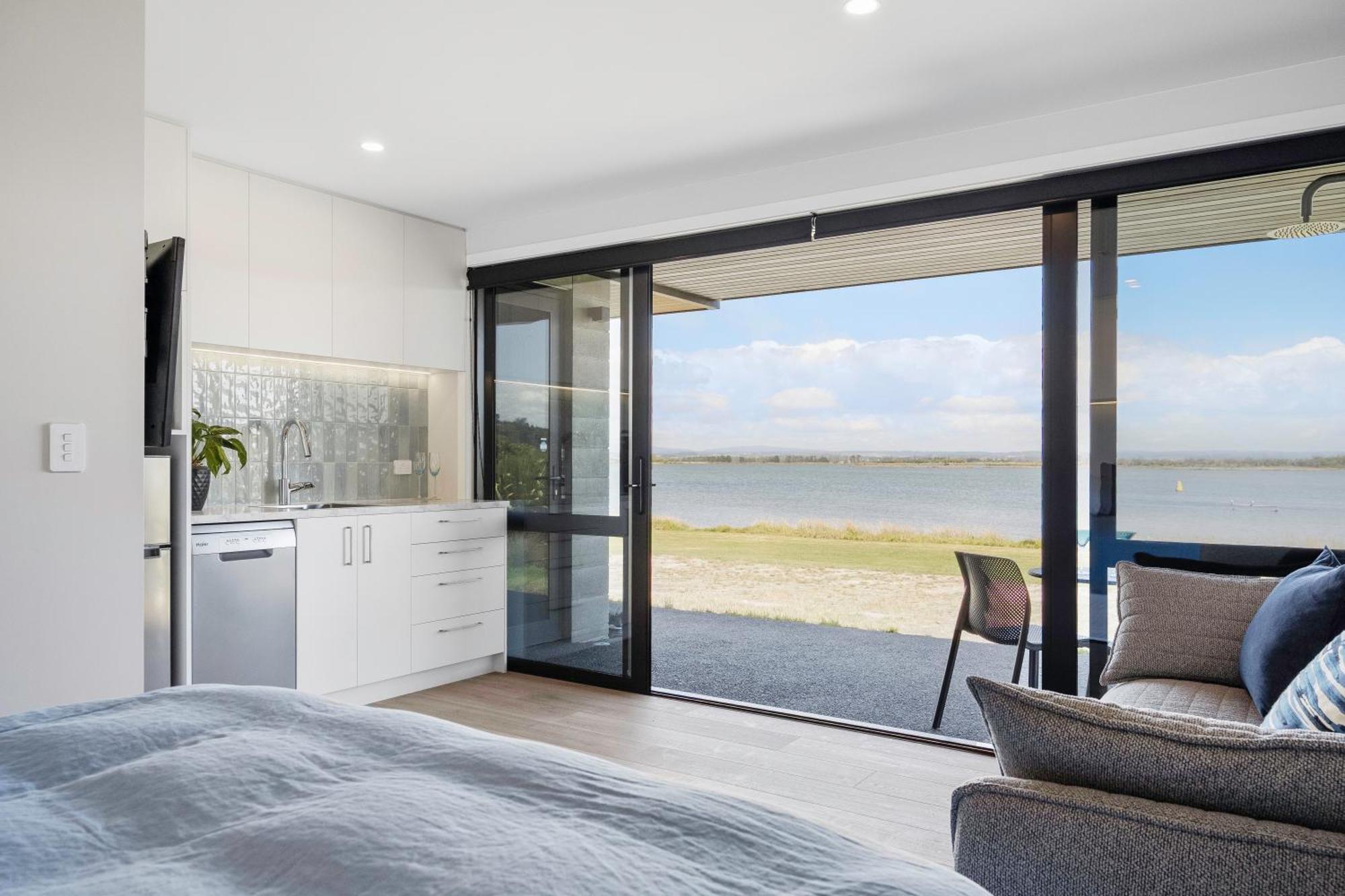 Pukehina Estuary Sunset Views Townhouse & Studio 외부 사진