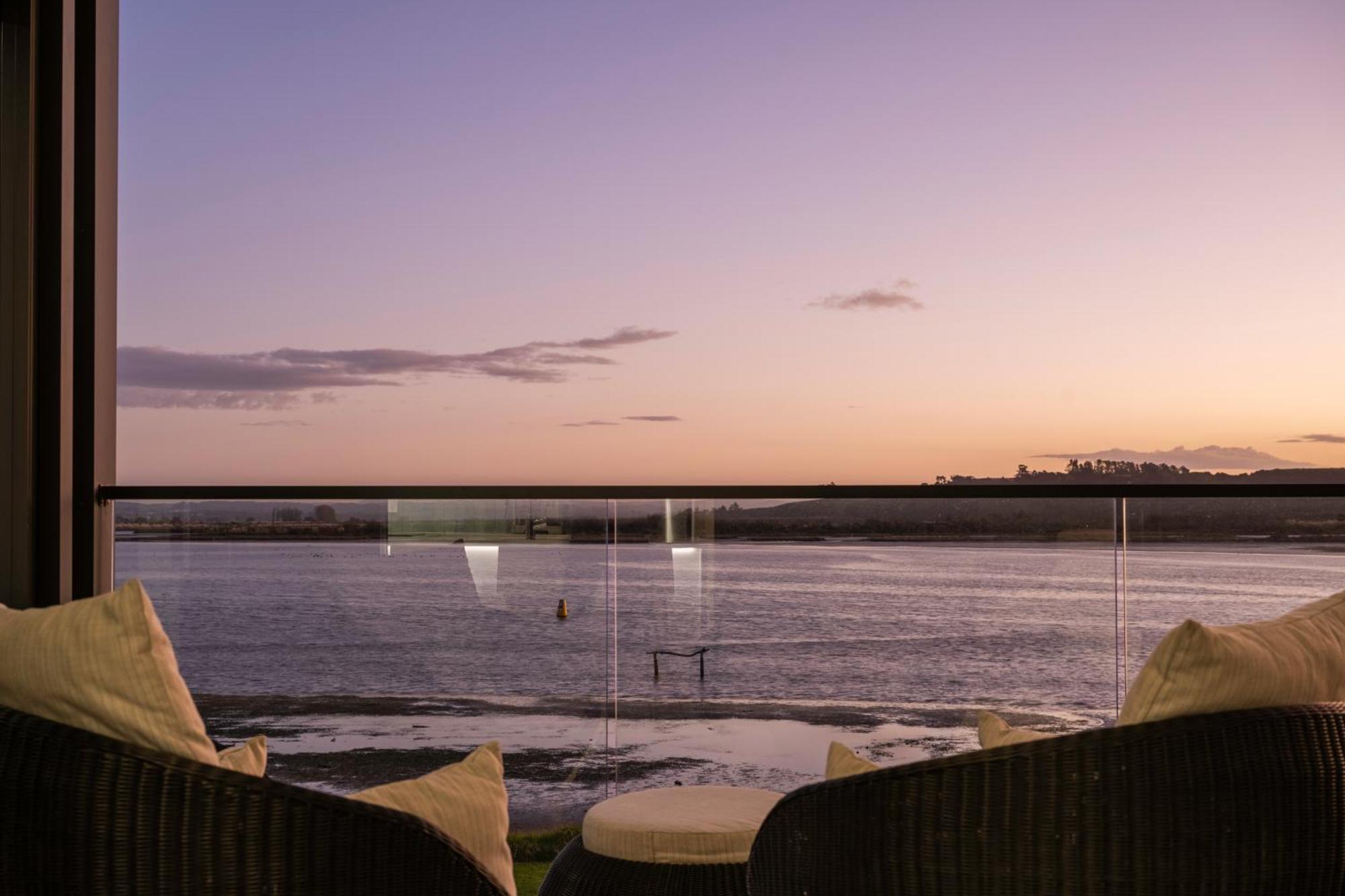 Pukehina Estuary Sunset Views Townhouse & Studio 외부 사진