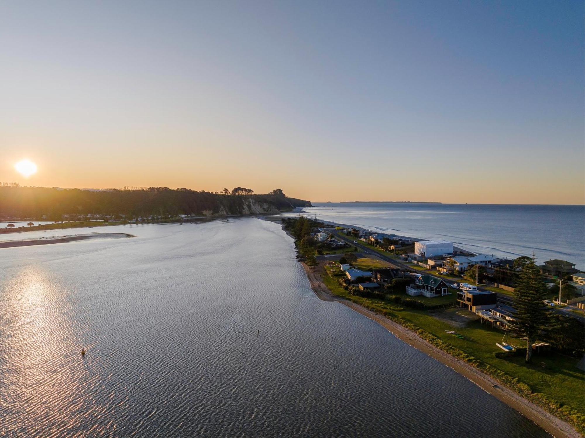 Pukehina Estuary Sunset Views Townhouse & Studio 외부 사진